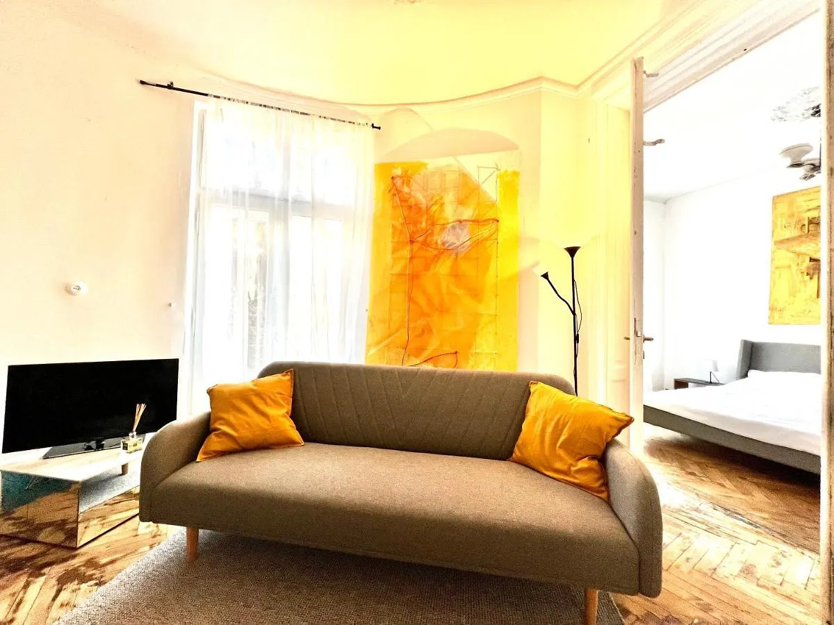 Sada Art Gallery Apartment Bucarest